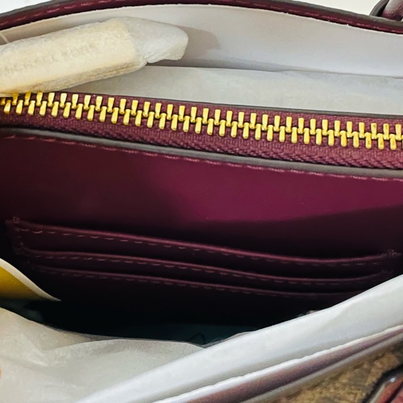 SOLD NWT Michael Kors Mercer Medium Logo and leather Accordian crossbody bag - Picture 10 of 11